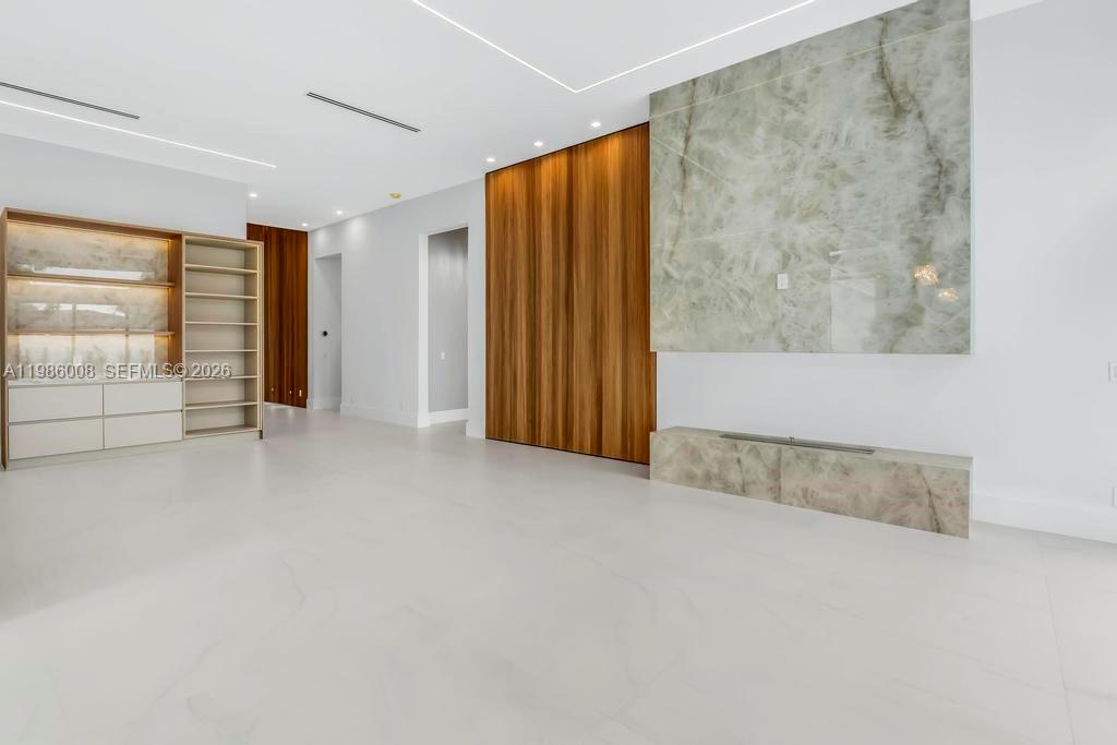 LAKE PLACID - Residential