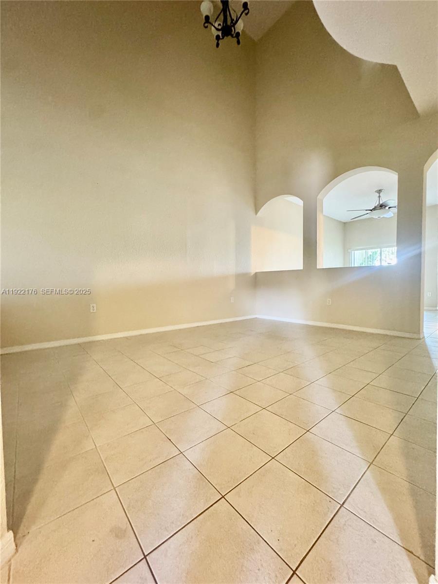 TOWNGATE NORTH - Residential