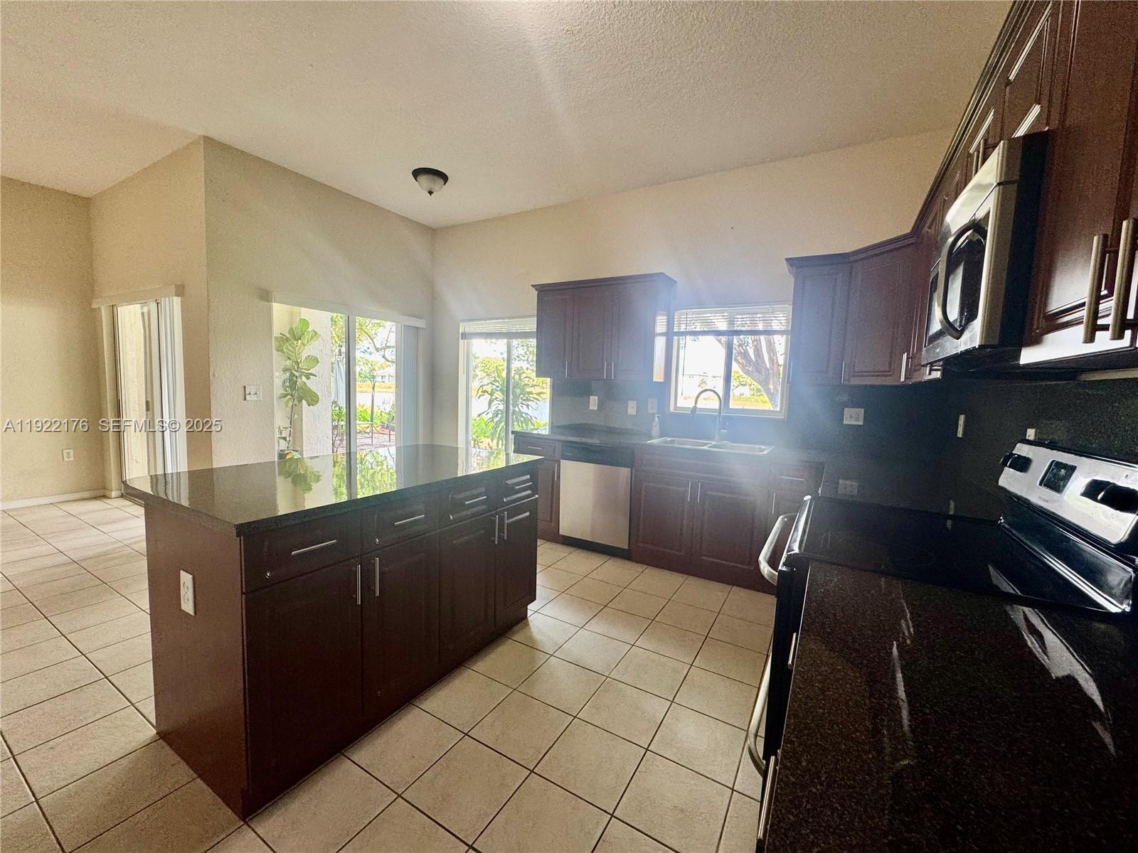 TOWNGATE NORTH - Residential