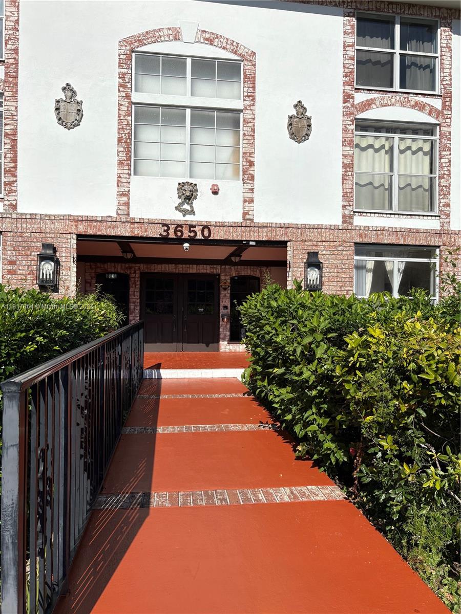 INTERNATIONAL VILLAGE AT - Residential Lease