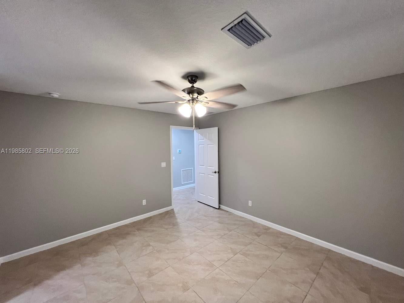 PORT ST LUCIE SECTION 25 - Residential Lease