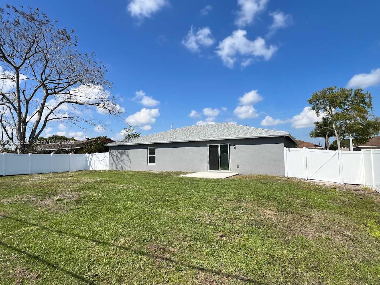 PORT ST LUCIE SECTION 25 - Residential Lease