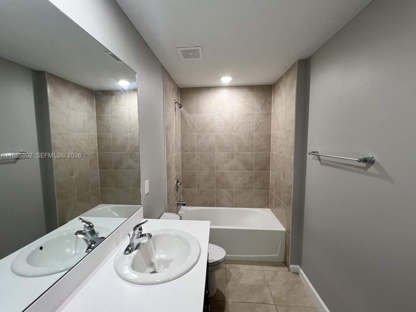 PORT ST LUCIE SECTION 25 - Residential Lease