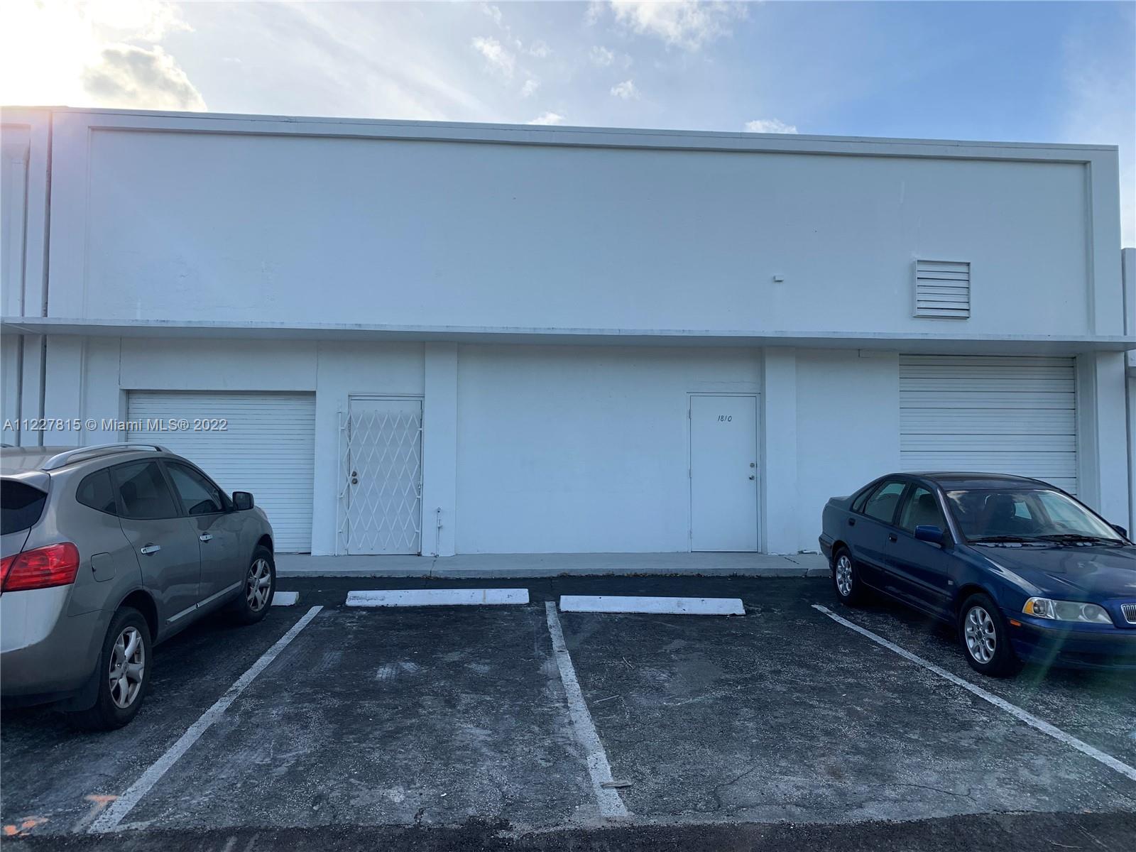 This 4,700 SF warehouse is a perfect blend of retail and true industrial situated on a 7,088 SF lot. This building is currently occupied by 2 tenants. The property is currently netting $31,591 per year. This income provides an investor with a strong 3.2% capitalization rate at a full asking price. Great opportunity to invest in the highly desirable Dixie corridor in East Hollywood. Liberal new DHÂ3 zoning permits most uses and encourages new developments with generous height restrictions.