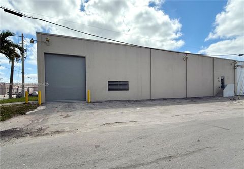 14565 NW 26th Ave Opa-Locka FL 33054