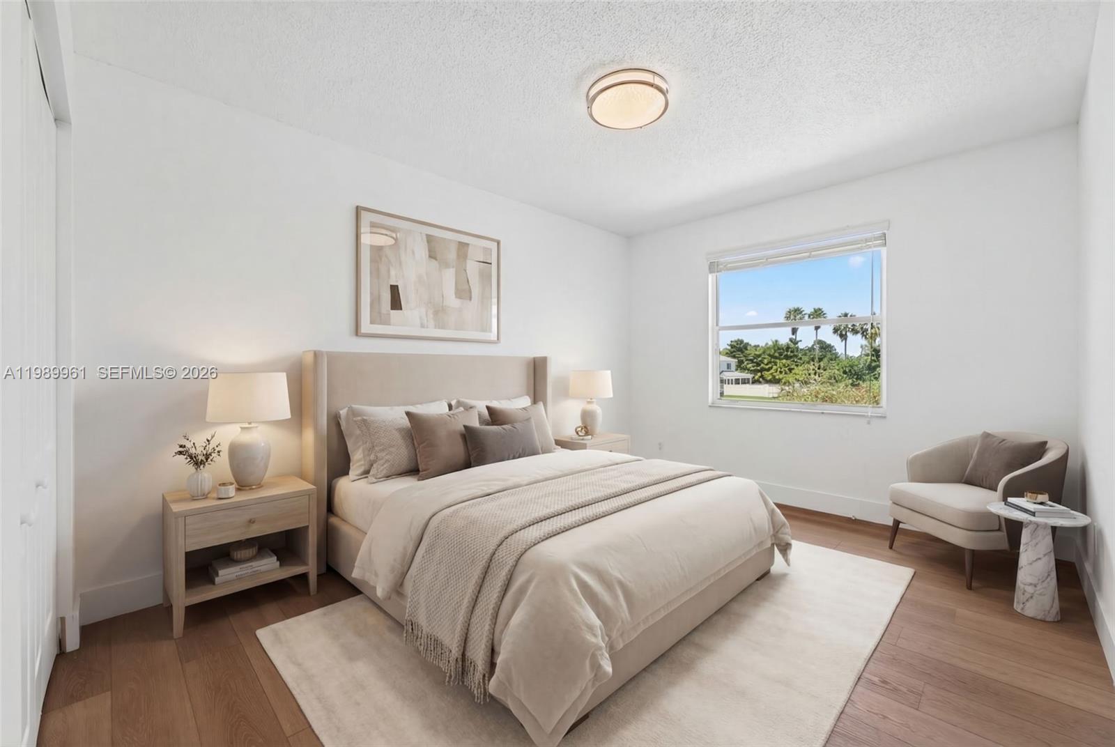 SYMPHONY BAY - Residential