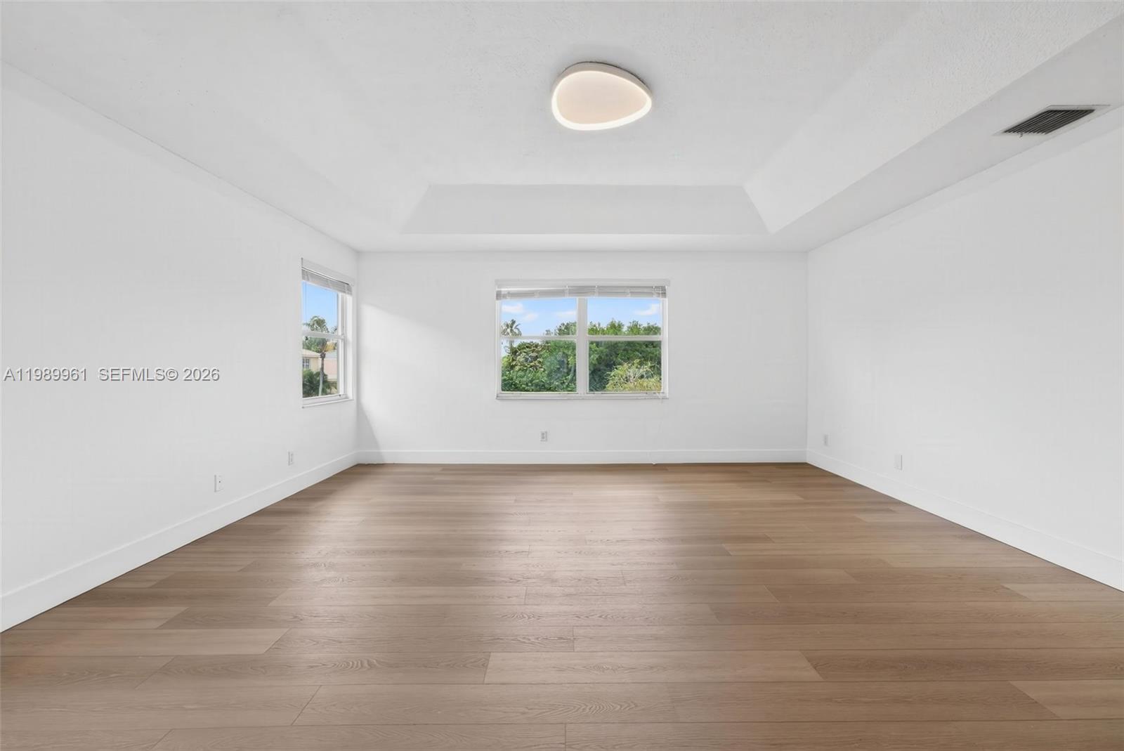 SYMPHONY BAY - Residential