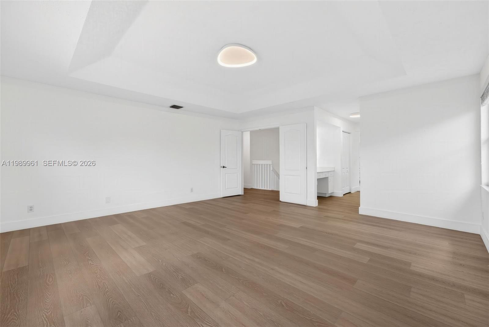 SYMPHONY BAY - Residential