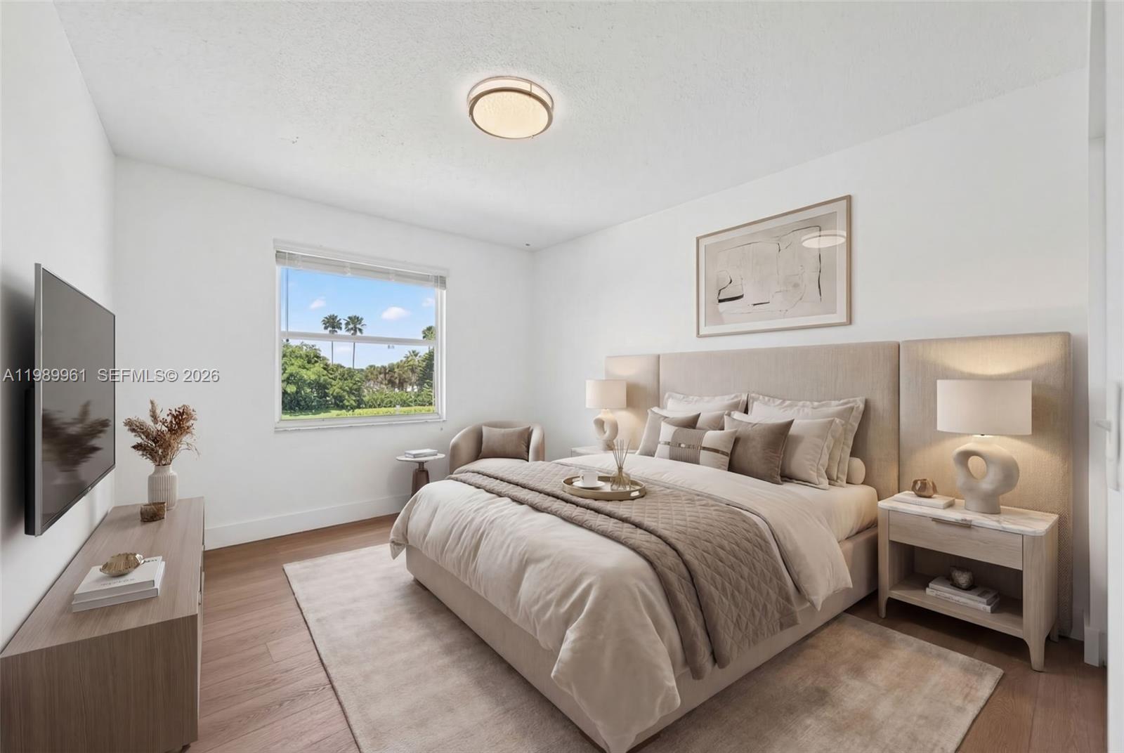 SYMPHONY BAY - Residential