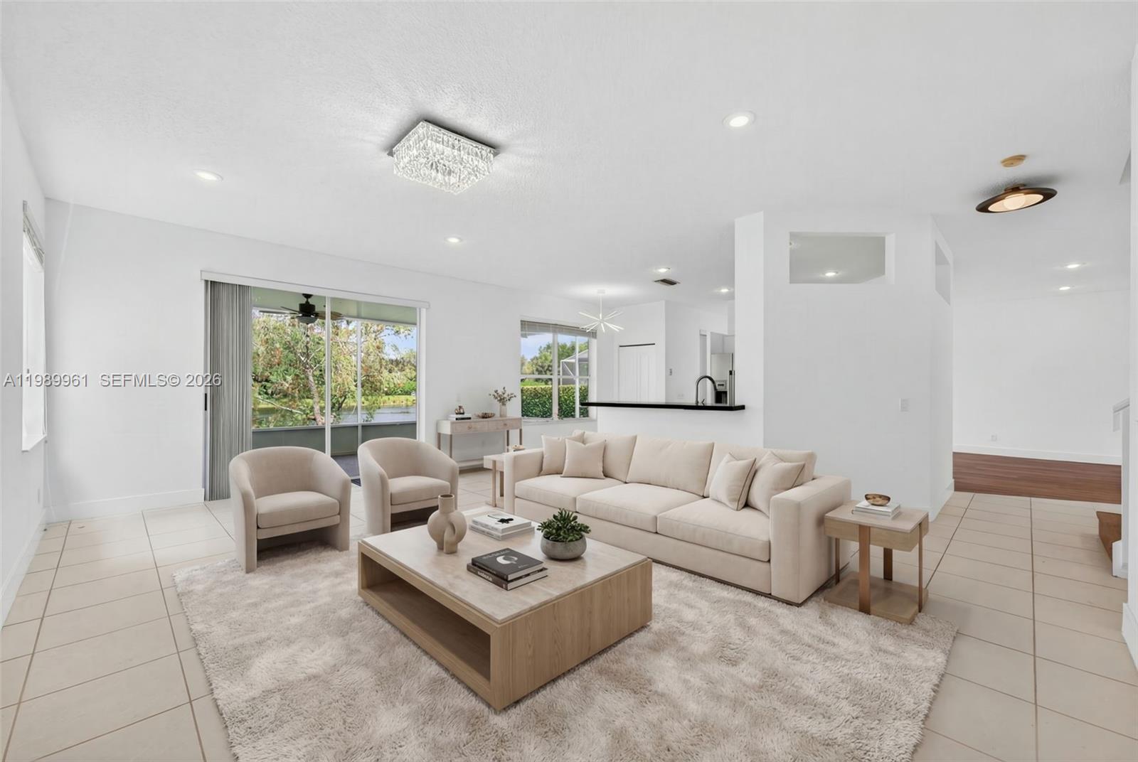 SYMPHONY BAY - Residential