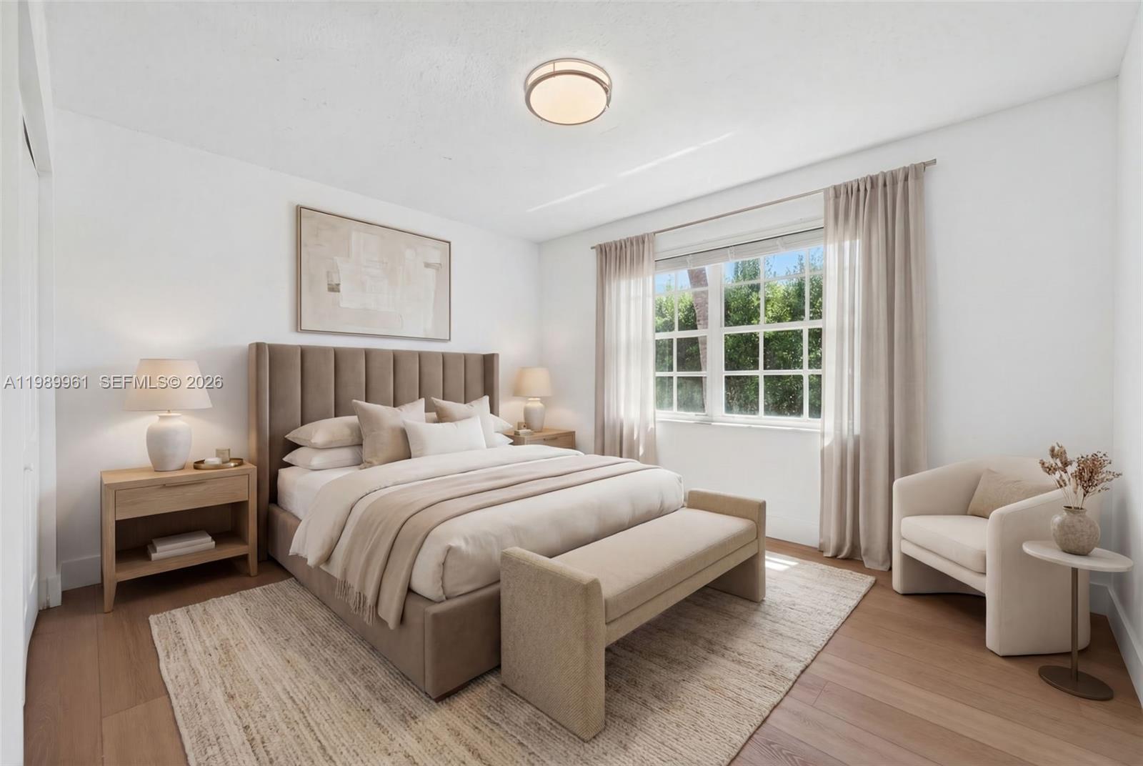 SYMPHONY BAY - Residential