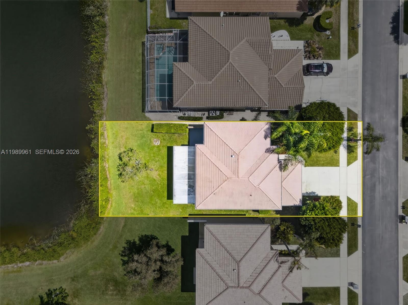 SYMPHONY BAY - Residential