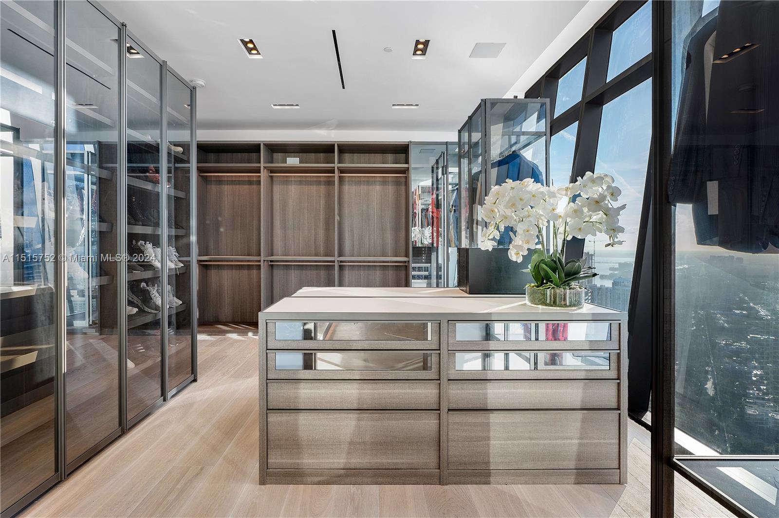 ECHO BRICKELL CONDO - Residential