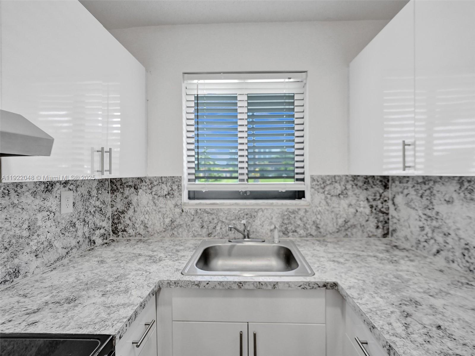 HALLANDALE PARK NO 2 - Residential Lease