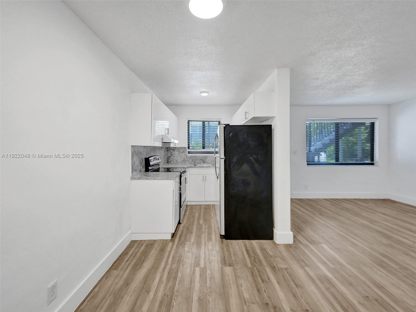 HALLANDALE PARK NO 2 - Residential Lease