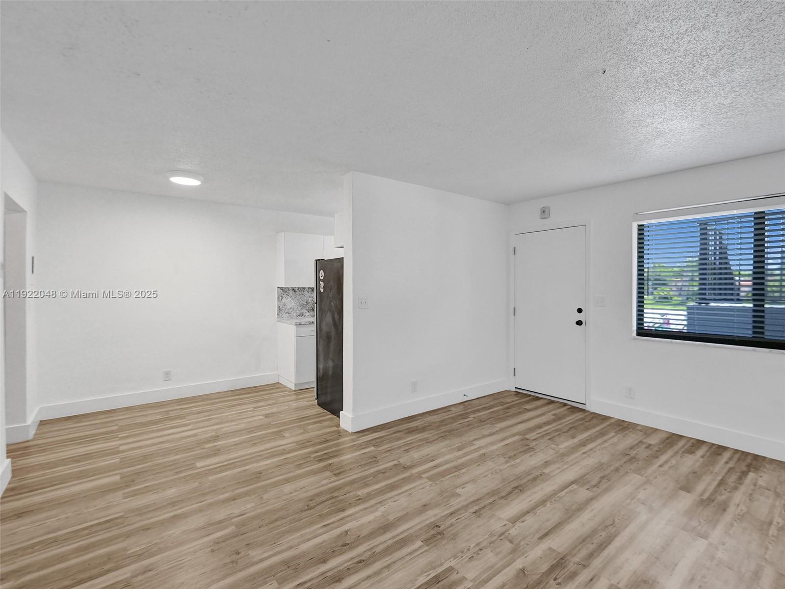 HALLANDALE PARK NO 2 - Residential Lease