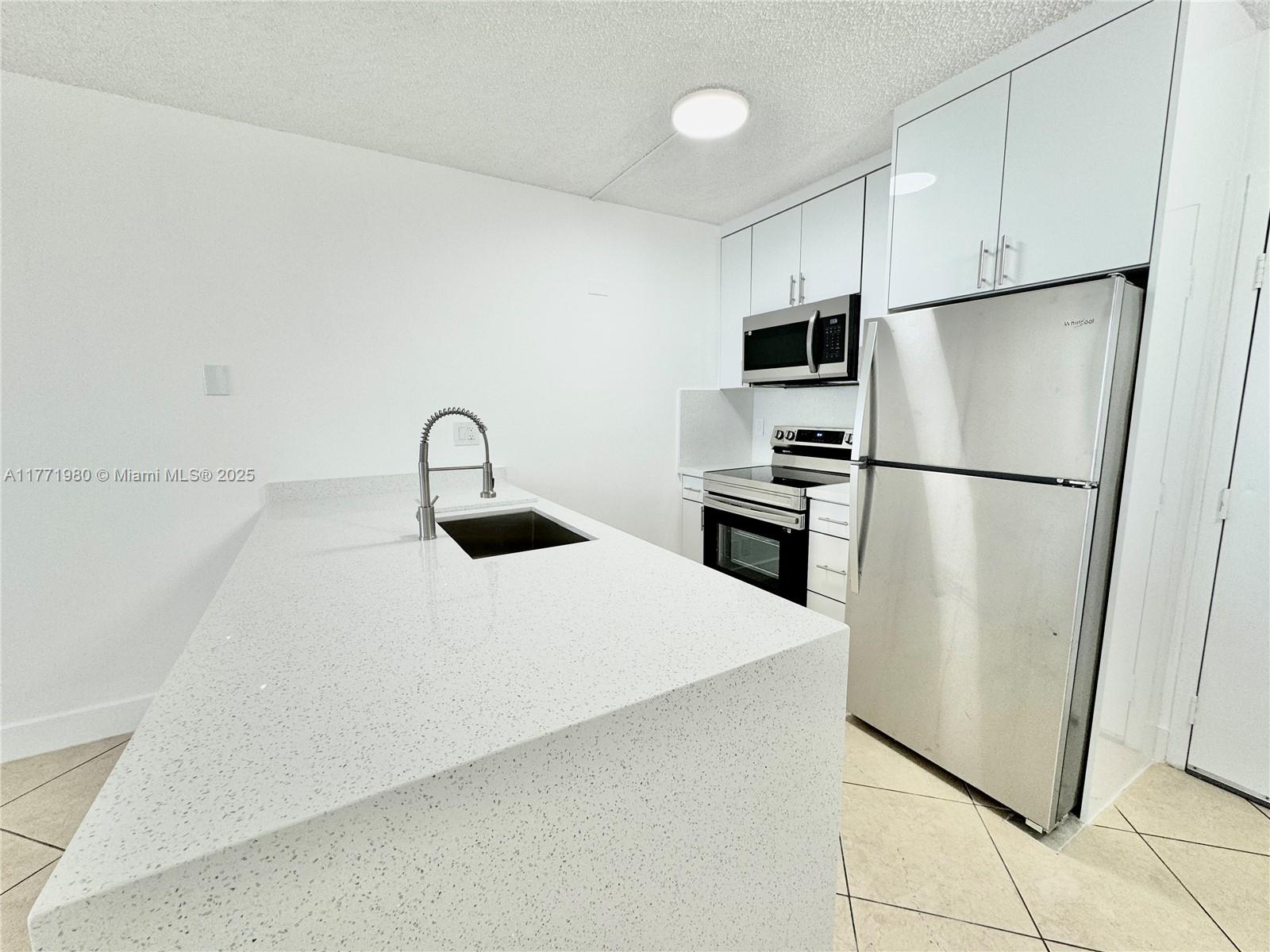 Rental Property at 2401 Riverside Dr 407-B, Coral Springs, Broward County, Florida - Bedrooms: 1 
Bathrooms: 1  - $1,650 MO.