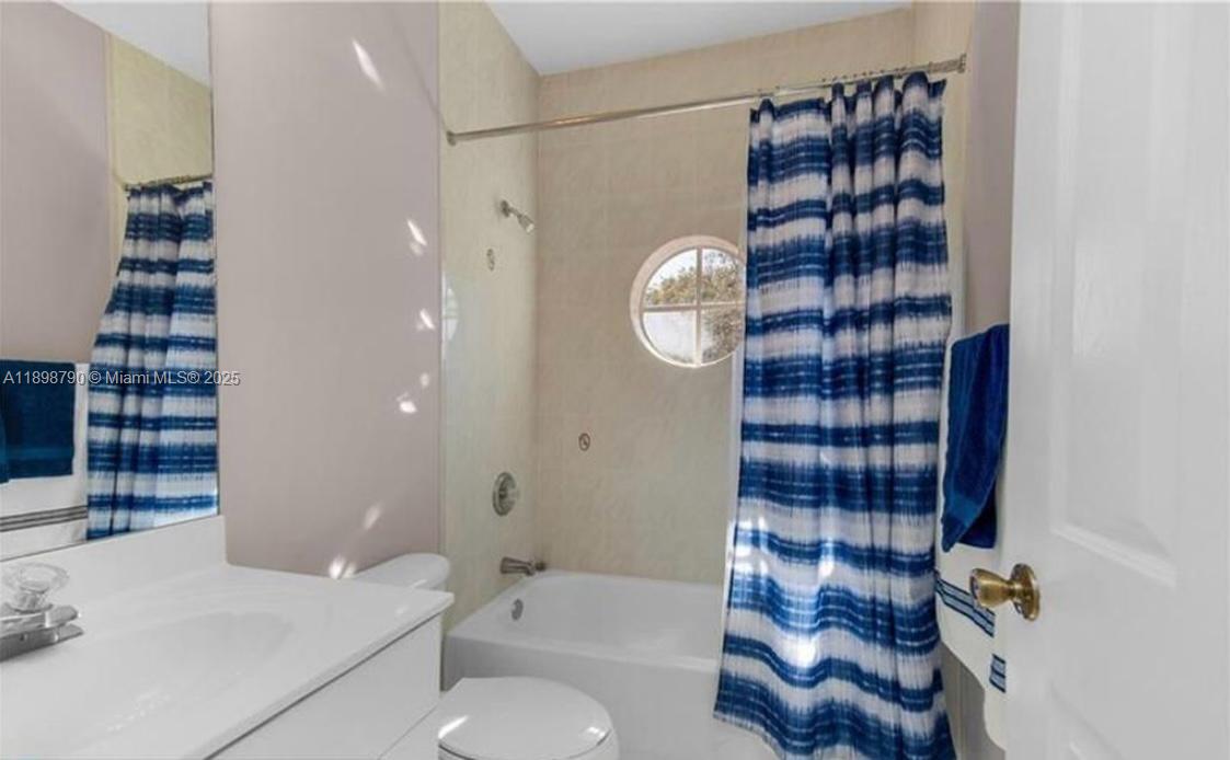 SILVERCREST LAKE ESTATES - Residential Lease