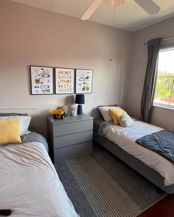 SILVERCREST LAKE ESTATES - Residential Lease