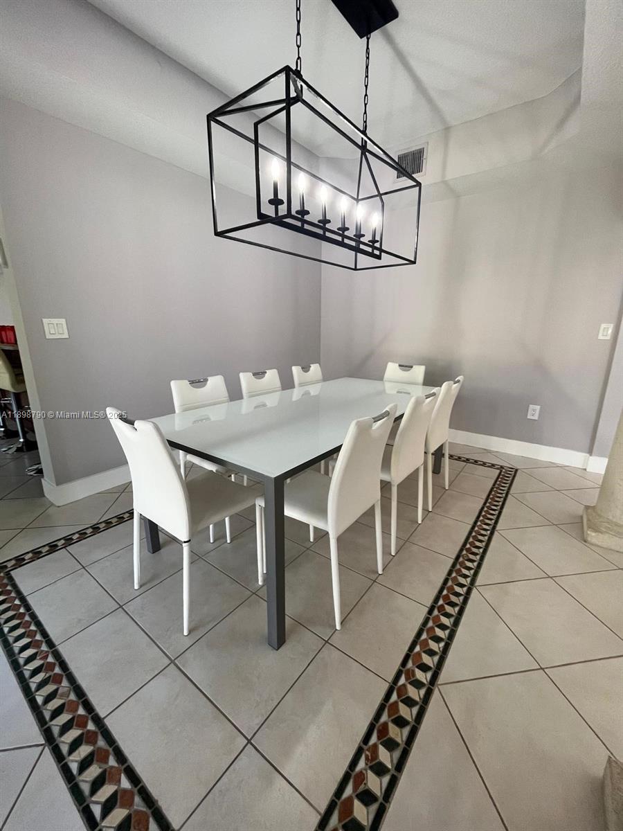 SILVERCREST LAKE ESTATES - Residential Lease