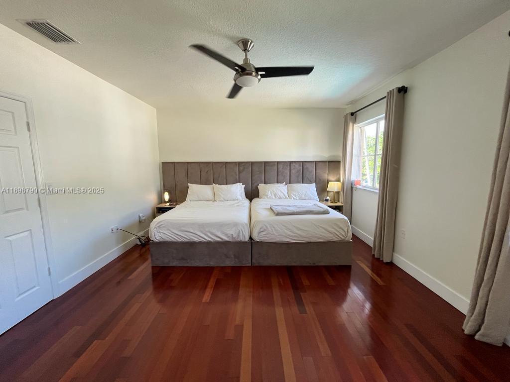 SILVERCREST LAKE ESTATES - Residential Lease