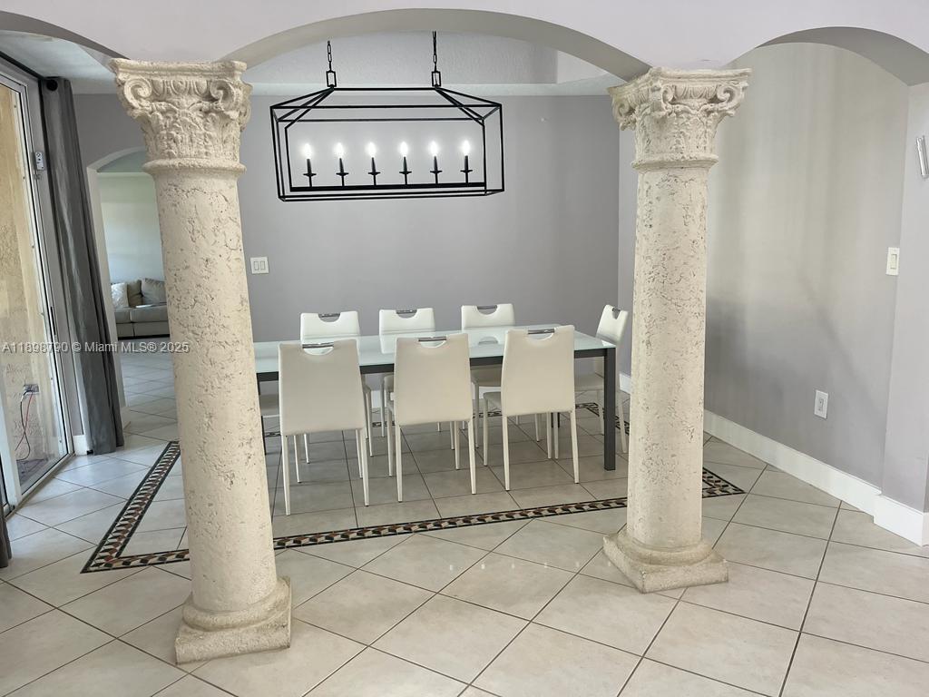 SILVERCREST LAKE ESTATES - Residential Lease