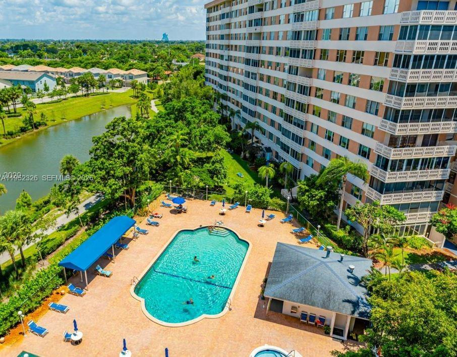 HILLCREST EAST NO 26 COND - Residential