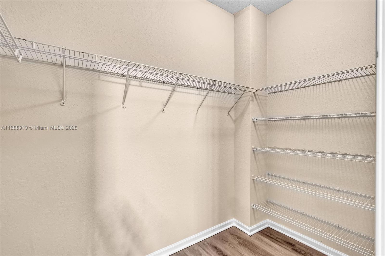 STROK PLAT NO 2 - Residential