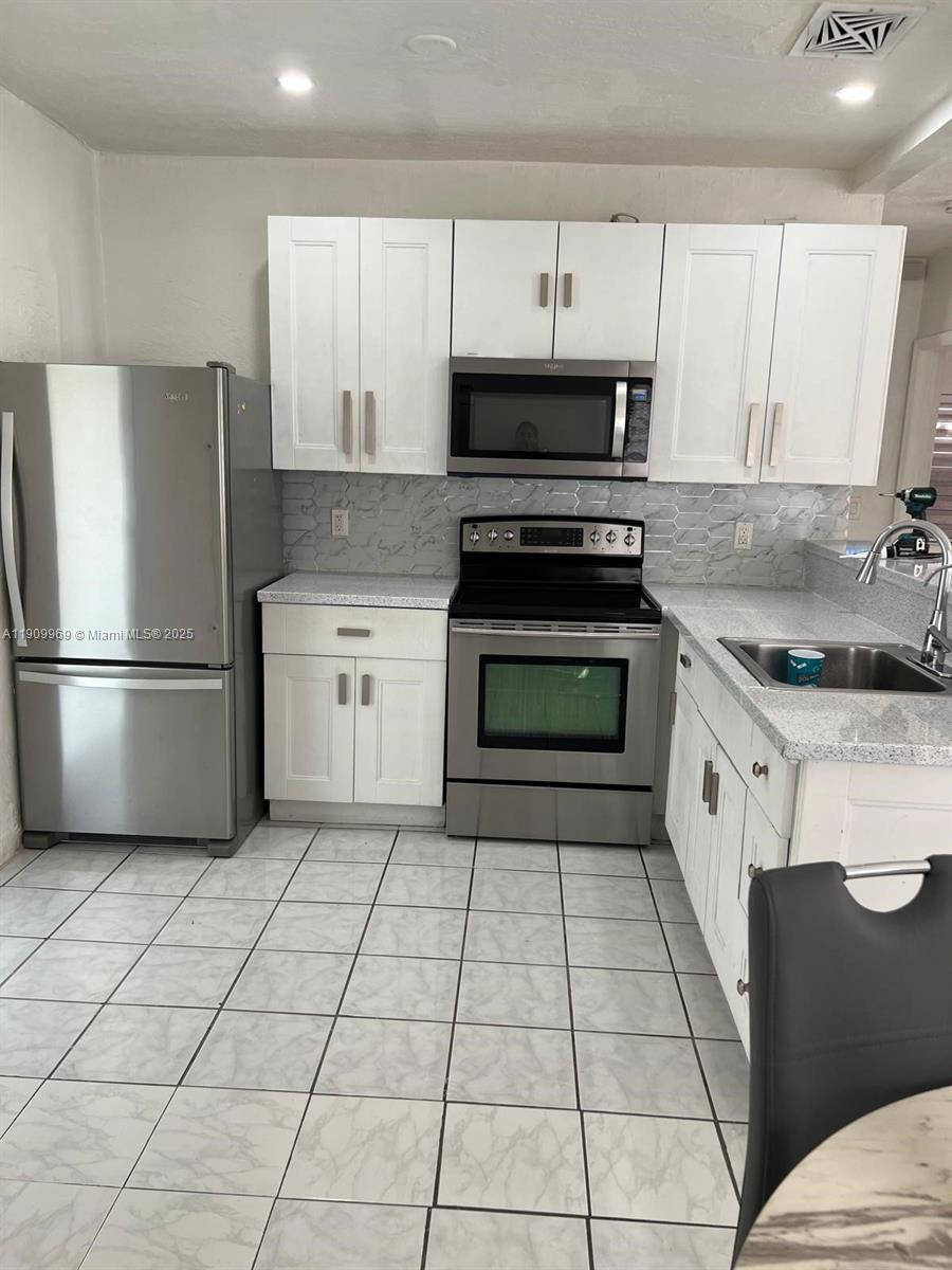 RICHMOND HEIGHTS - Residential