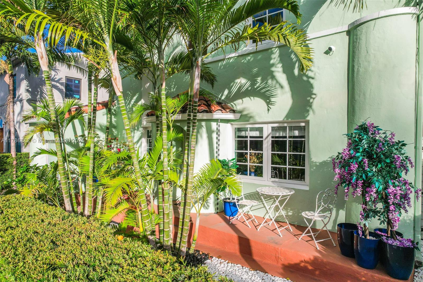 837 Espanola Way