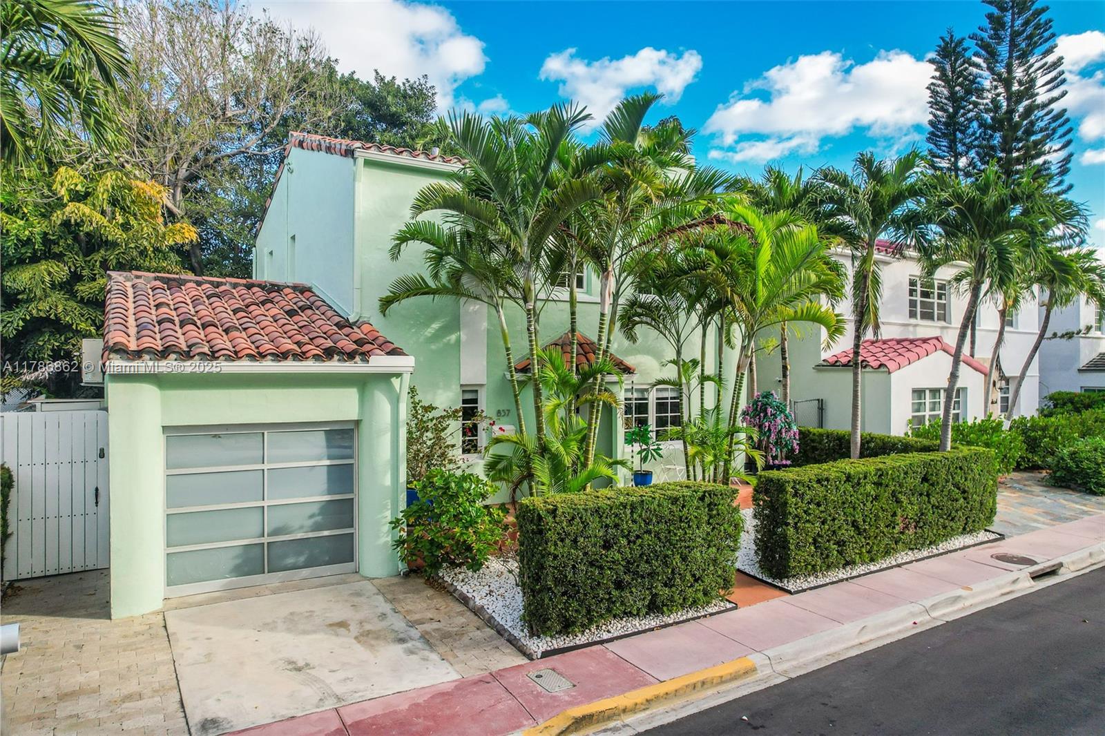 837 Espanola Way