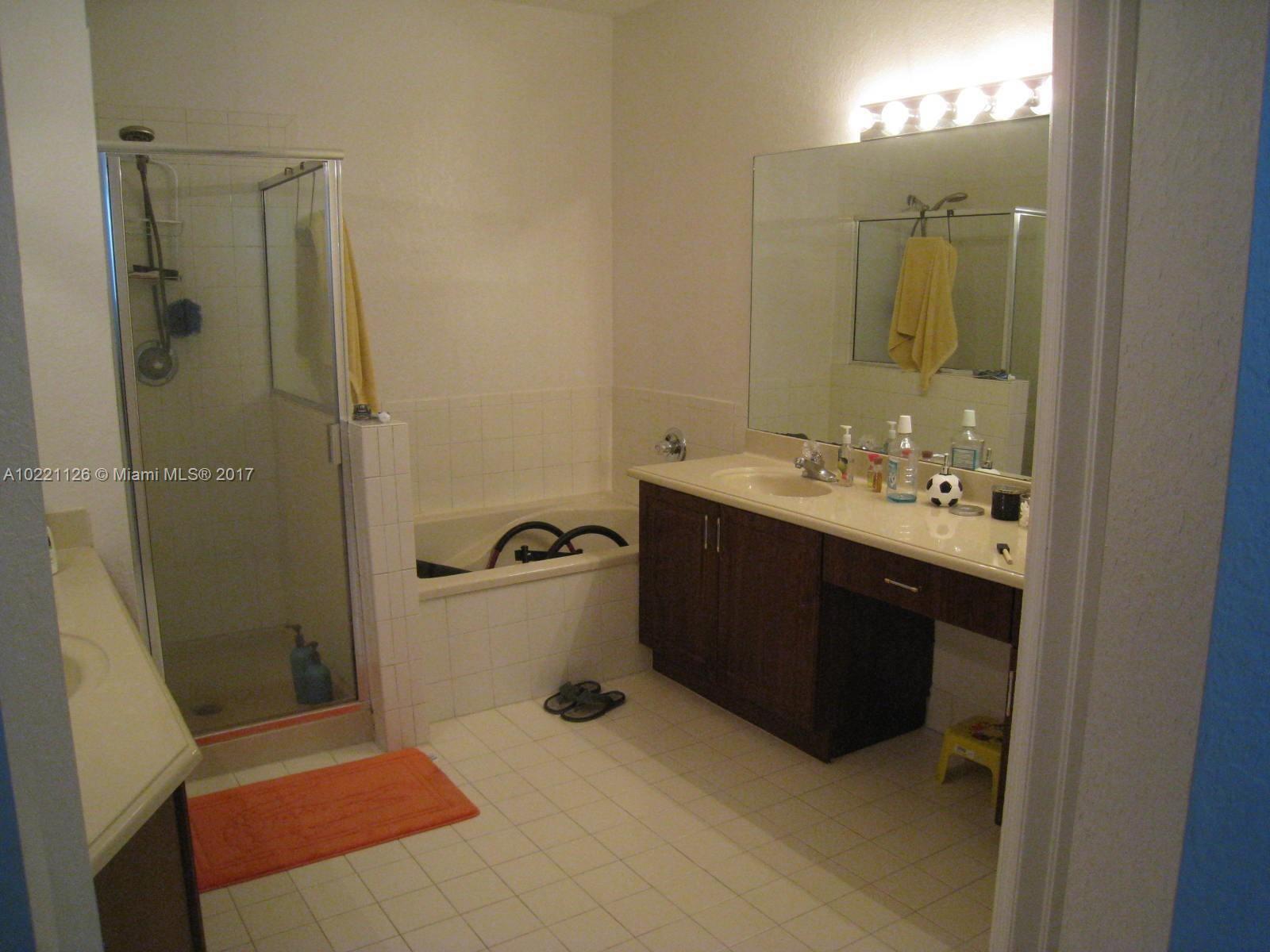 Islands At Doral Northwes - Residential Lease