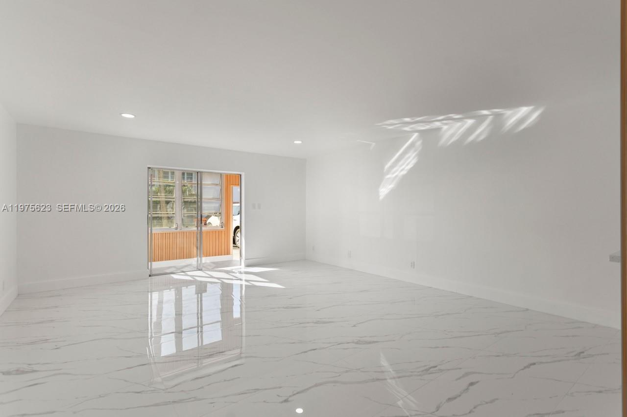 Castle apartments - Residential Lease