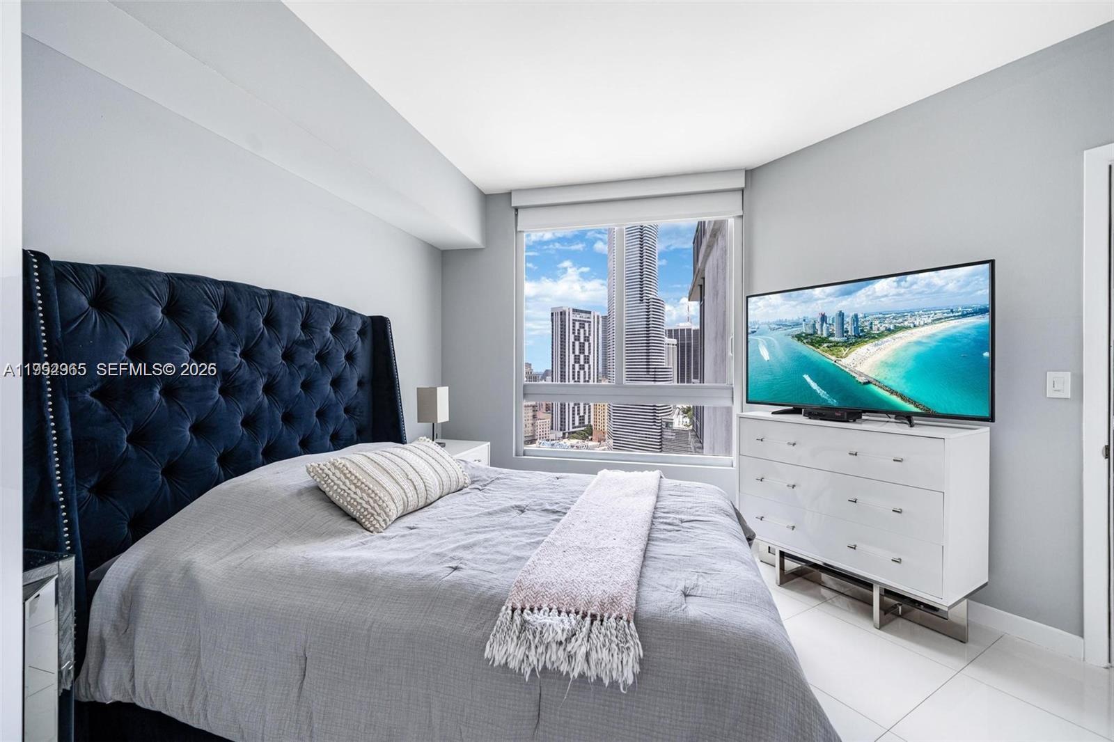 WIND CONDO - Residential