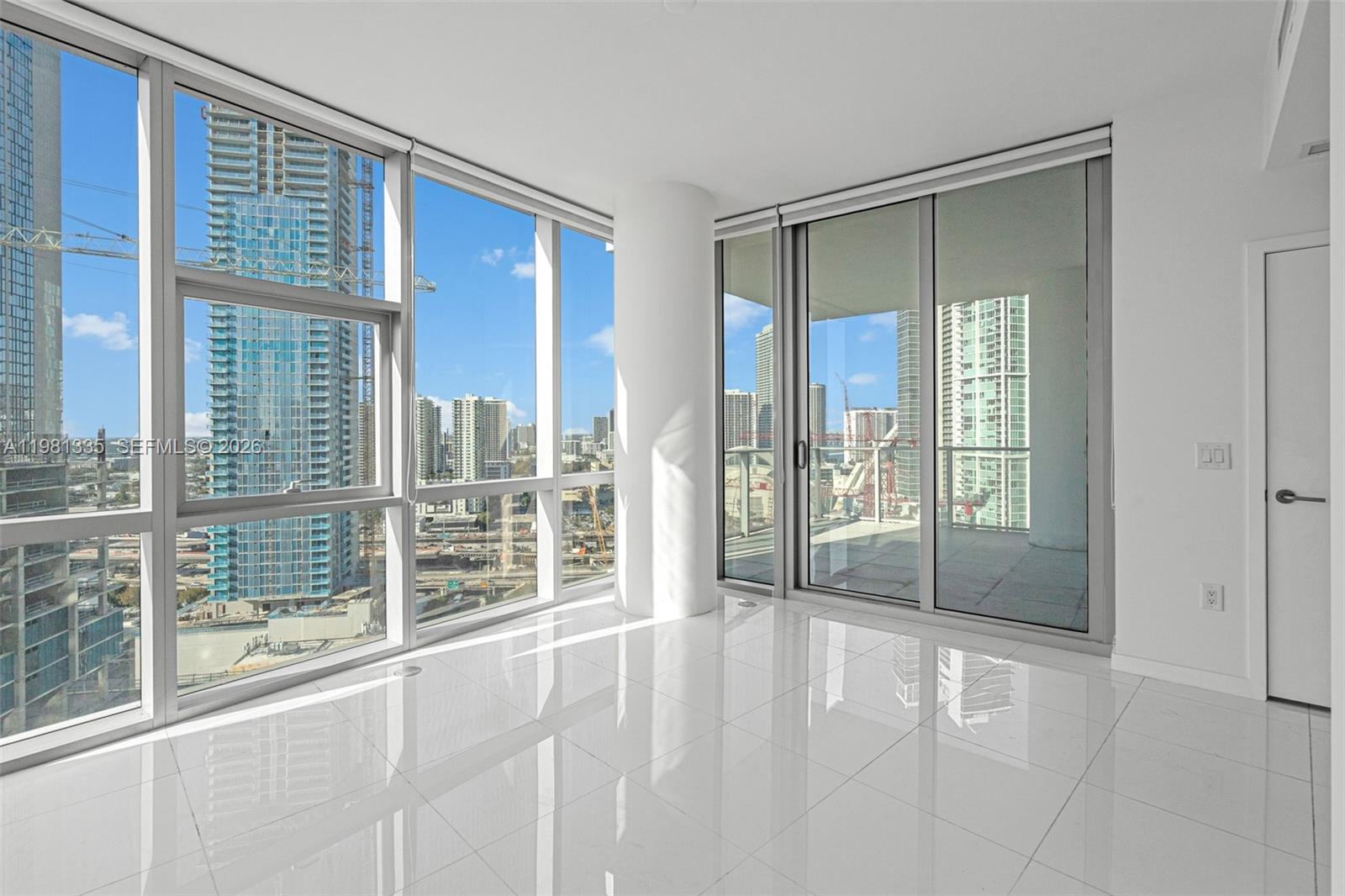 PARAMOUNT MIAMI WORLDCENT - Residential