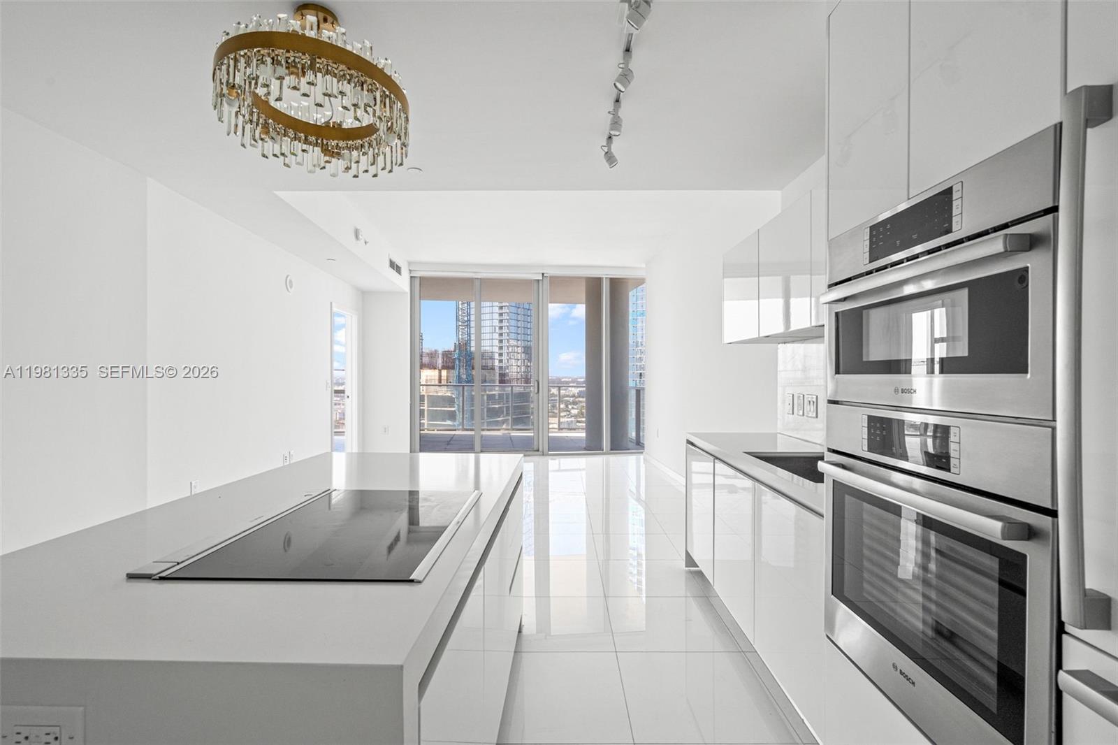 PARAMOUNT MIAMI WORLDCENT - Residential