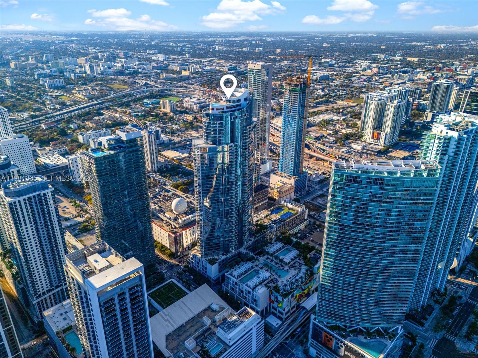 PARAMOUNT MIAMI WORLDCENT - Residential