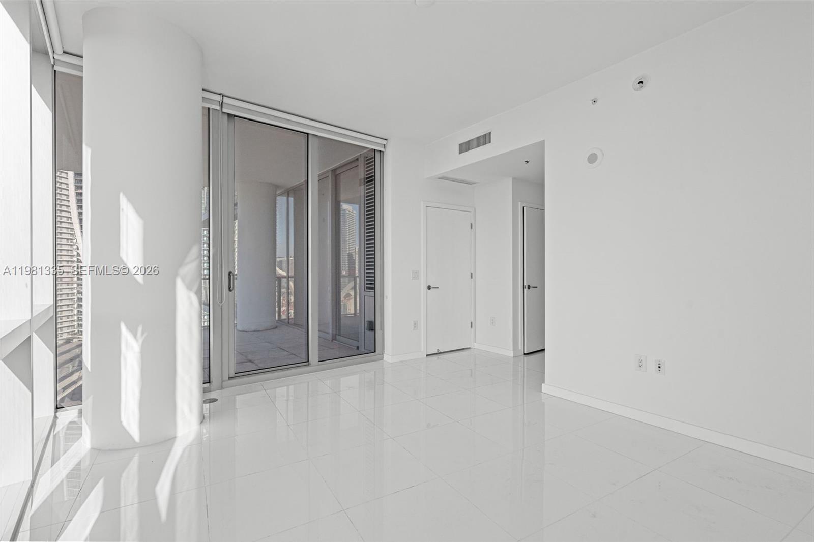 PARAMOUNT MIAMI WORLDCENT - Residential