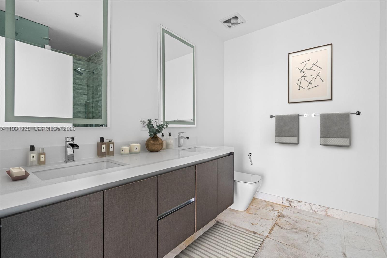 PARAMOUNT MIAMI WORLDCENT - Residential