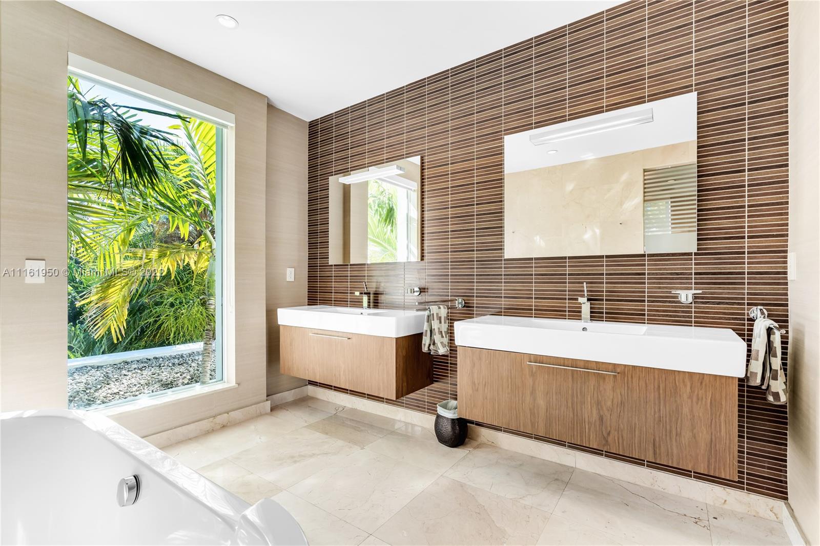 BISCAYNE KEY ESTATES - Residential