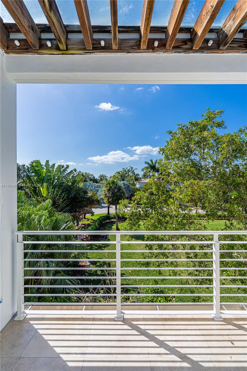 BISCAYNE KEY ESTATES - Residential