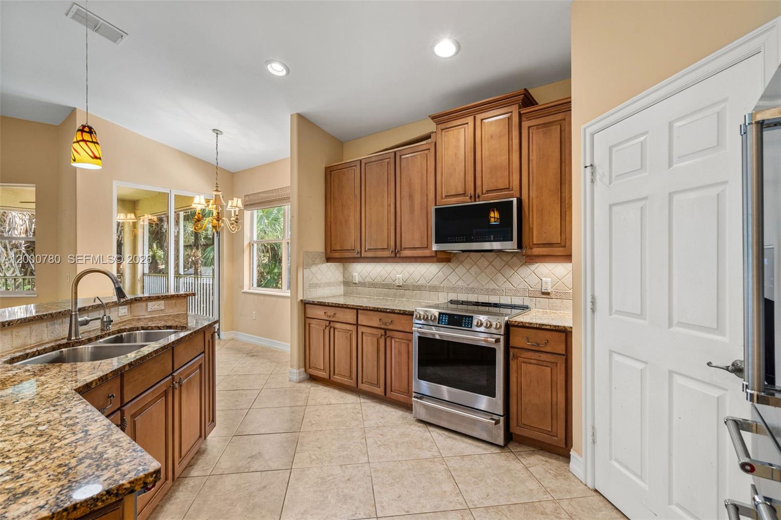 BIMINI BAY III AT TARPON B - Residential