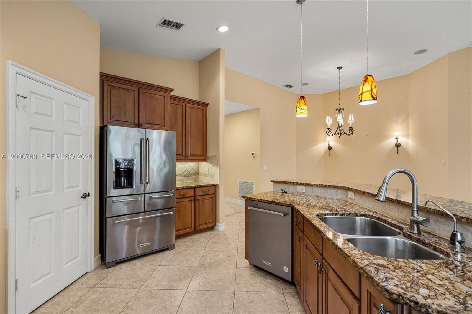 BIMINI BAY III AT TARPON B - Residential