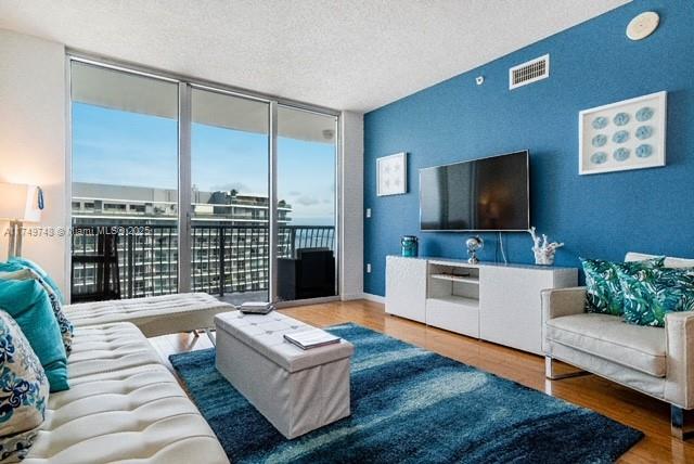 OPERA TOWER CONDO - Residential