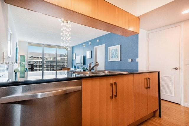 OPERA TOWER CONDO - Residential