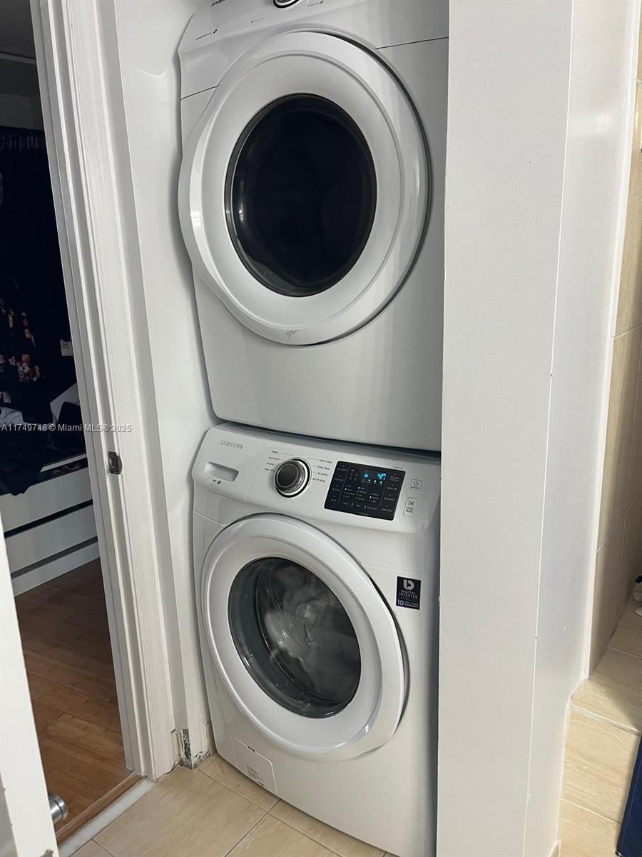 OPERA TOWER CONDO - Residential