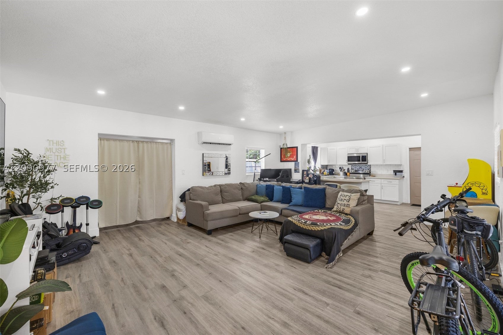 314 NW 106th St, Miami, FL, 33150/$739,000 4 314 NW 106th St