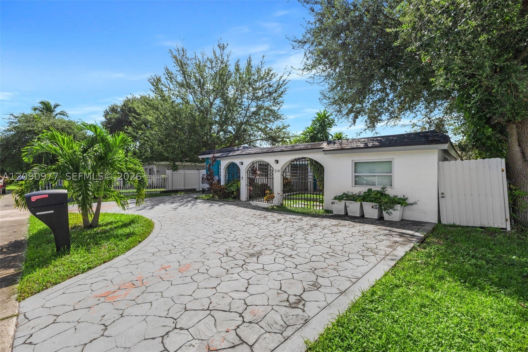 314 NW 106th St, Miami, FL, 33150/$739,000 1 314 NW 106th St
