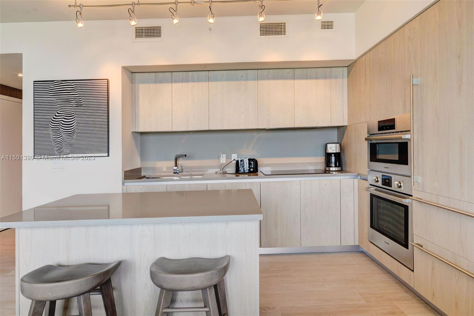 4010 SOUTH OCEAN CONDO - Residential Lease