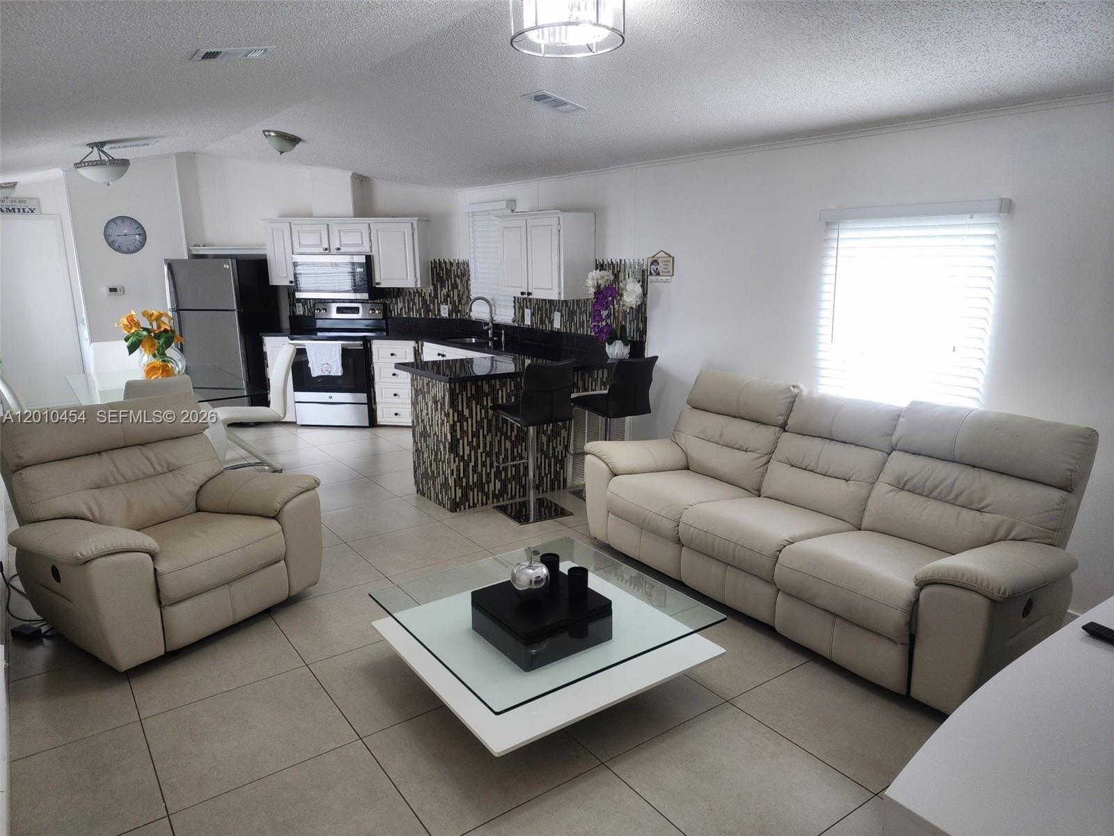 GOLDCOASTER MOBILE HOME - Residential